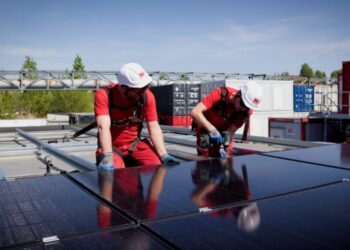 photovoltaics on containers