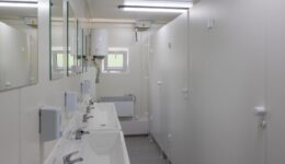 How to choose a sanitary container Mobilbox Solutions Guide.
