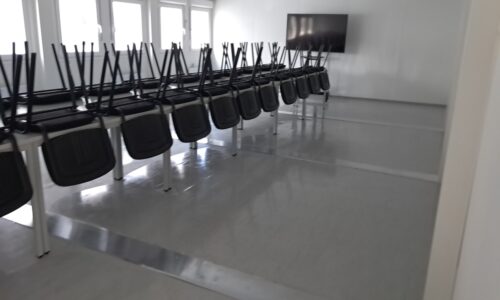 Kontener biurowy sala konferencyjna
