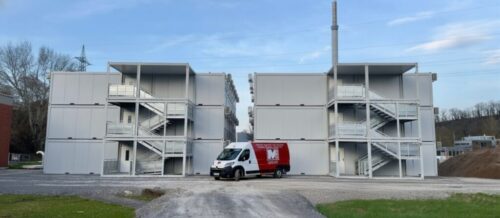 Kontenery Biurowe Polaczone W Budynek Modulowy 3 Pietra.png Budynek modułowy z kontenerów biurowych