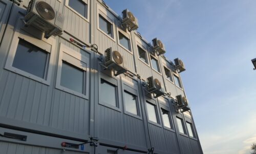 Kontenery biurowe z zamontowaną aktualizacją