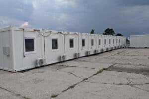 Kompleks Mieszkalno Biurowy Z Prysznicem Kompleks Mieszkalno Biurowy Z Prysznicem