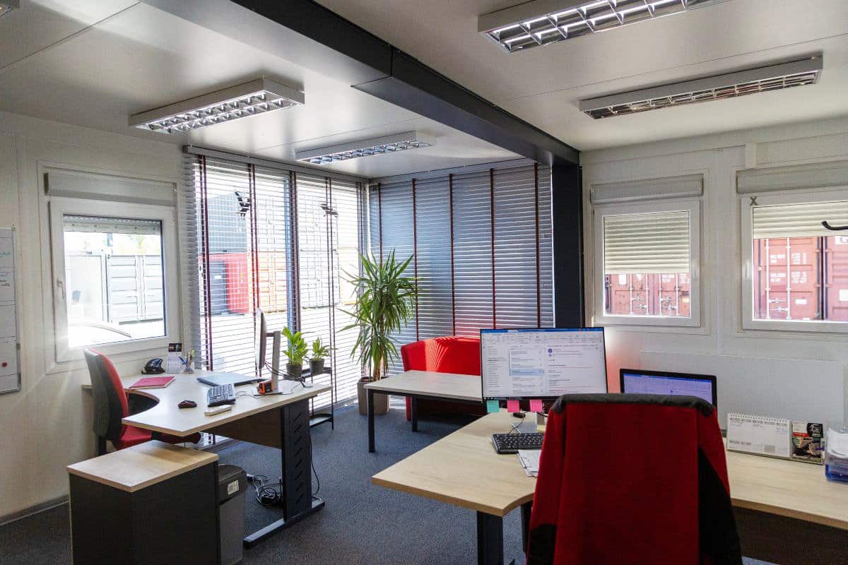 Wynajem kontenerów biurowych