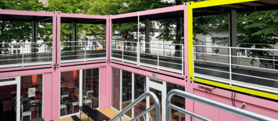 Kawiarnia Z Kontenerow