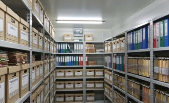 Wynajem kontenerów na archiwum i dokumenty zamykane