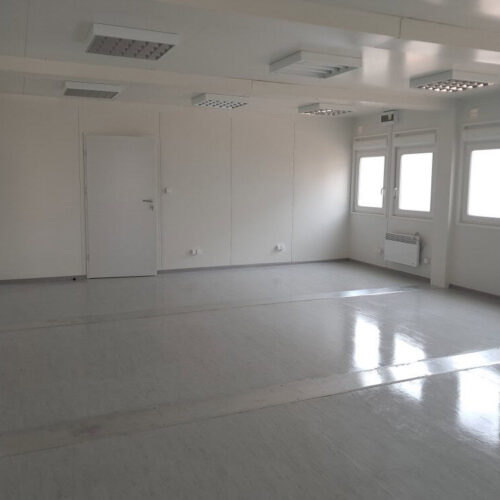 pawilon-biurowy-z-kontenerow-wnetrze pawilon-biurowy-z-kontenerow-wnetrze