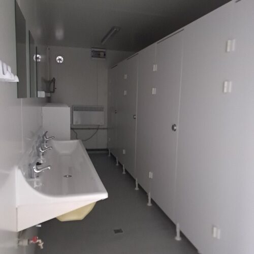 pawilon-handlowy-wc-lazienka