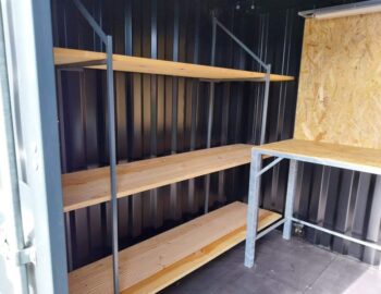 kontener-narzedziowy-z-regalami-8ft-poznan-4