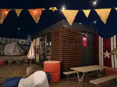 pawilon-handlowy-popup-store-strefa-chillout-poznan-2 pawilon-handlowy-popup-store-strefa-chillout-poznan-2